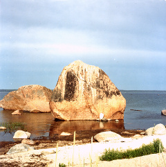 Kirsten Kötter, Malerei vor Ort / Painting Site specific: 59° N / 26° O (Serie: NordNordOst), Käsmu, 06.07.2003, ca. 14.00 - 16.00, Aquarell / Water Colours, 30 × 40 cm, Foto, Video Kirsten Kötter, Malerei vor Ort / Painting Site specific: 59° N / 26° O (Serie: NordNordOst), Käsmu, 06.07.2003, ca. 14.00 - 16.00, Aquarell / Water Colours, 30 × 40 cm, Foto, Video